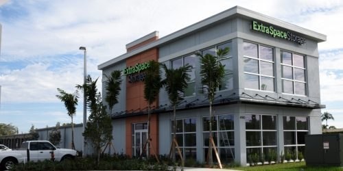 Extra-Space-LakeWorth-01